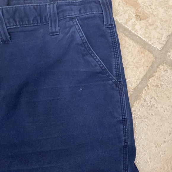 Carhartt men’s relax fit canvas shorts. Distressed Navy blue work shorts size 38 - Picture 3 of 13
